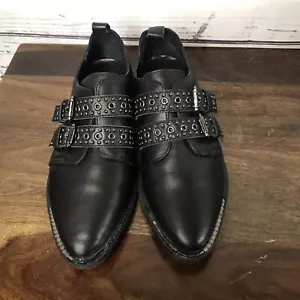 Zapatos Bleeker & Bond de cuero negro con hebilla tachonada 7 - Imagen 1 de 7