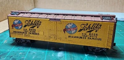 Athearn 5211 HO Scale  40’ Wood Reefer SCHLITZ BEER 92132 ( C )-VG - Image 1 of 4