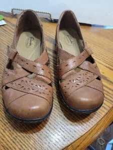 Clarks Bendables Size 8m Brown Flat Leather - Picture 1 of 7
