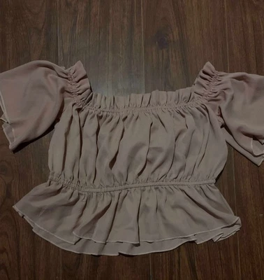 Top corto SHEIN fuera del hombro Foto 1 de 4