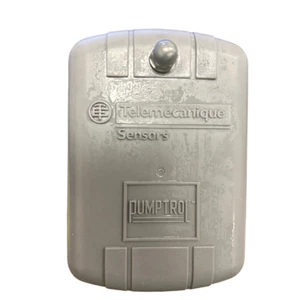 Telemecanique Sensors 9013FHG49J59X 1/4" 200 PSI MNPT Air Compressor Switch - Picture 1 of 2