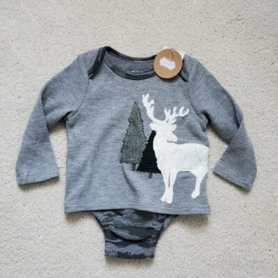 Nuevo con etiquetas Body Mud Pie para niños camuflaje ciervo manga larga talla 3-6 m Foto 1 de 4