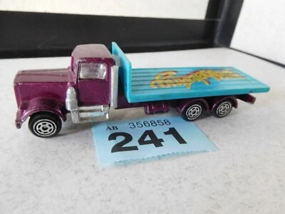 Camión pequeño Kenworth de plataforma plana CORGI "Mal comportamiento" (241) Foto 1 de 4