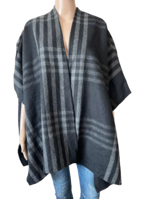 Poncho feminino Gap M/L - Imagem 1 de 4
