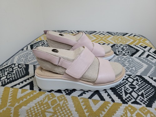 Sandali con zeppa Clarks Ultimate Comfort Touch con chiusura posteriore taglia 5 EU 38 usati in ottime condizioni