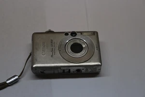 CANON POWER SHOT -SD300 -4.0 MEGA PIXEL-SILVER -Flash not working - Picture 1 of 7