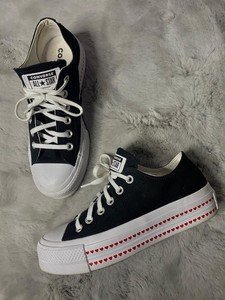 converse with red heart uk