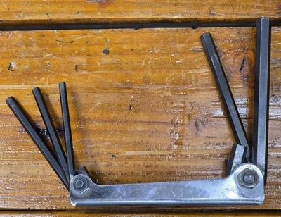 Klein Tools 70579 5 Piece Sae Fold-Up Hex Key Set, 70579 - Image 1 of 4