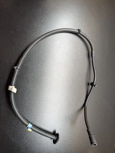 Manguera de drenaje derecha Mopar 68069324AB nueva OEM - Imagen 1 de 2