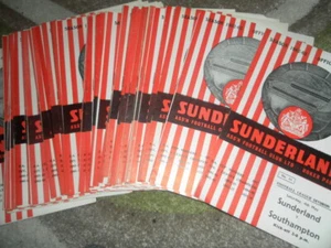 SUNDERLAND HOME PROGRAMMES 1961 - 3 - SELECT FROM LIST - INC LEAGUE CUPS - Picture 1 of 1