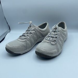Dansko Honor Ivory Suede Women's Walking Shoe Size 38 or Size 7.5-8 US