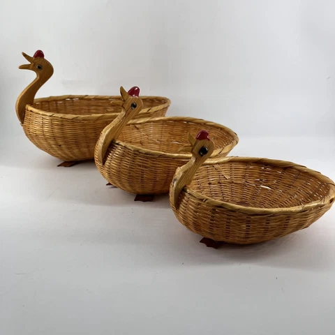 Vintage Wicker Rattan Wood Nested Footed Chic Chicken Baskets Set of 3 Cover