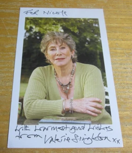 Valerie Singleton Actress/Presenter Autographed Signed 5.25X8 Photo "Blue Peter" - Picture 1 of 3