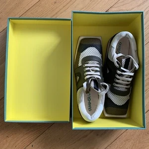 Scarpe da bowling CAMPERLAB Trainer quadrate punta camper 7 40 marrone grigio bianco eccentriche - Foto 1 di 13