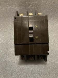 CRABTREE C50 MCB 15AMP TIPO 2 TRIPLO POLO TRIFASE BS3871 - Foto 1 di 1