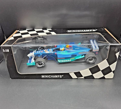 Minichamps 1:18 Red Bull Sauber Petronas C20 Nick Heidfeld 100010016 - Image 1 of 4