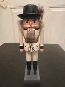 Vintage German Erzgebirge Wooden Nutcracker White With Hat And Feather 10” - Picture 1 of 6