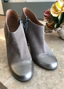 Mark Jacobs Designer Ankle Boots, Heels, Size 39, BNWT, Light Brown With Silver - Picture 1 of 8