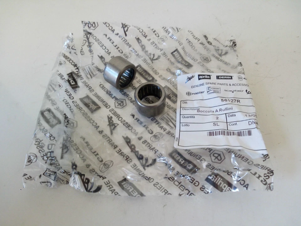 2X ASTUCCIO A RULLI SUPPORTO MOTORE BEVERLY LIBERTY 125 150 GTS HK1514 RS 56127R - Immagine 1 di 1