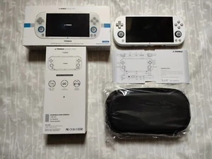 Handheld-Videospielkonsole Trimui Smart Pro + microSD 512Gb 4.96" Linux-System - Bild 1 von 16