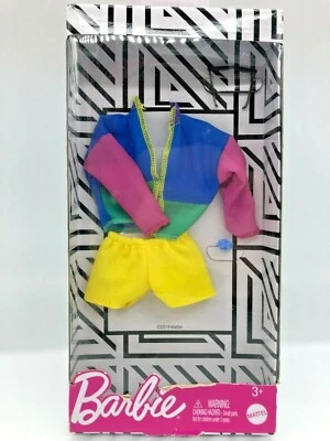 Mattel Barbie® Kleidung | mit Brille, Armbanduhr, gelbe Shorts, buntes Oberteil - Bild 1 von 4
