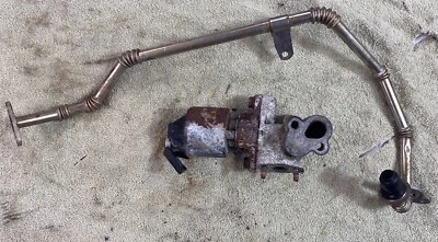 Chevrolet Aveo 07 1,6 EGR. Conjunto de válvula con tubo Foto 1 de 4