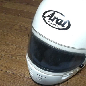 Cascos Arai de Japón - Imagen 1 de 5