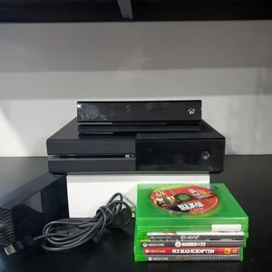 Microsoft 1540 Xbox One 500GB Gaming Console TESTED 7 Games-Kinect- Power Cord - Picture 1 of 4