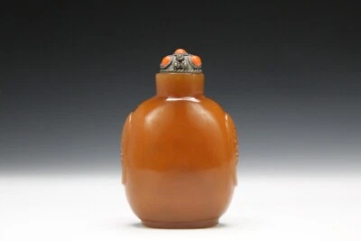 19th Century Chinese Amber Colored Glass Snuff Bottle with Handles - Изображение 1 из 4