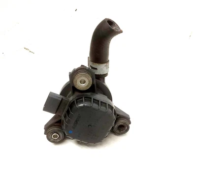 Toyota Prius C 2014 inversor bomba de agua OEM Foto 1 de 4