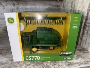 Stripper John Deere CS770 in cotone pressofuso scala 1/64 Prestige con balla di cotone - Foto 1 di 6
