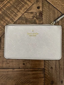 Kate Spade New York Wristlet Geldbörse Silber Neu Ohne Etikett! Nie benutzt. - Bild 1 von 6