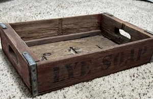 Antike / Vintage LYE Seifenkiste Holzkiste - Bild 1 von 12