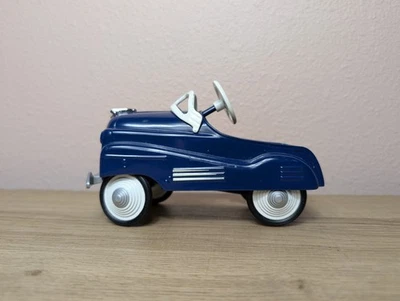 VINTAGE HALLMARK KIDDIE CAR - 1948 PONTIAC MURRAY DIE CAST Piece of americana - Image 1 of 4