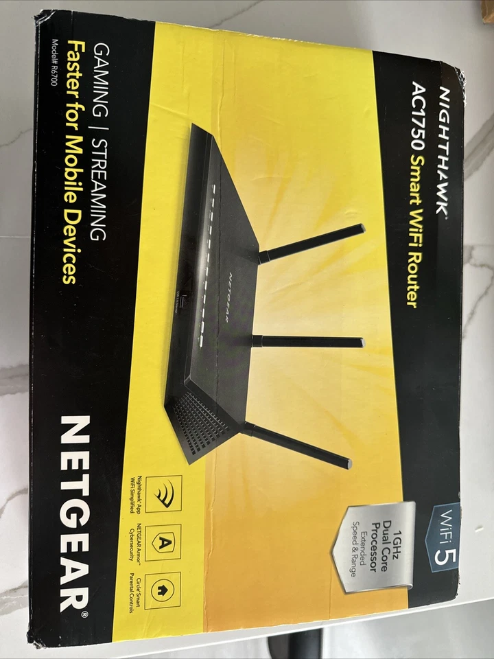 NETGEAR R7600 Nighthawk AC1750 Smart WiFi Router - R6700-100NAS - Image 1 of 1