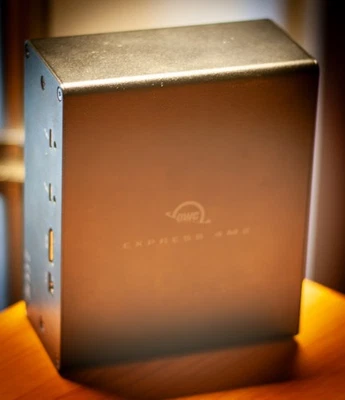 OWC Express 4M2 4-Slot M.2 NVMe SSD Gehäuse ohne SoftRaid - Bild 1 von 4