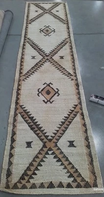 Alfombra MARFIL/NEGRO 2'-3" x 9'-0" defecto, precio reducido 1172782229 KLM761A-29 Foto 1 de 4