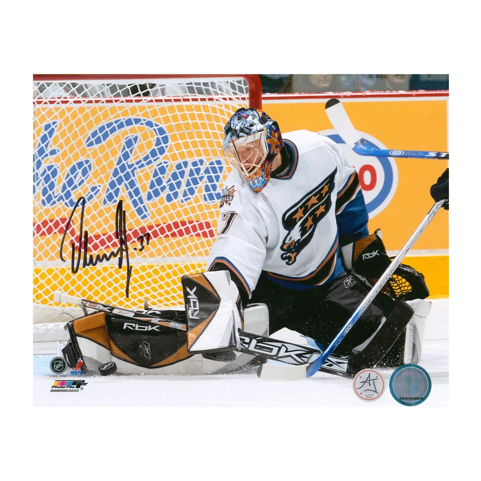 Foto 8x10 firmada por Olaf Kolzig de Washington Capitals Kick Save Foto 1 de 1