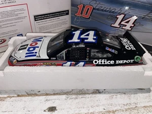 2011 Tony Stewart #14 Mobil 1 Chevy 1:24 NASCAR Diecast - Picture 1 of 11