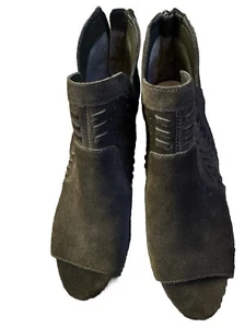 Vince Camuto Suede Peep Toe Bootie Ebelin Dark Greenery Verona 8 M - Picture 1 of 5