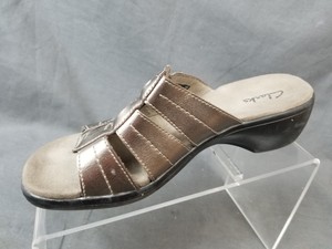 Las mejores ofertas en Clarks Mujer Sandalias Chanclas Tacón Ancho | eBay