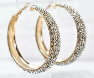 2,25" BOHO HALBBREITE PAVE KLARE STRASS GOLDFARBENE CREOLEN  - Bild 1 von 12