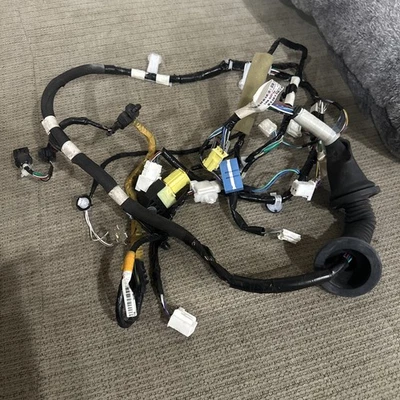 Arnés de cables Smart para puerta delantera derecha Toyota Camry SE 2014-2017 82151-06J30 B01 Foto 1 de 4