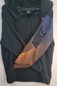 Nike Dri-Fit Half Zip Hoodie with Spellout On Sleeve L - Bild 1 von 7