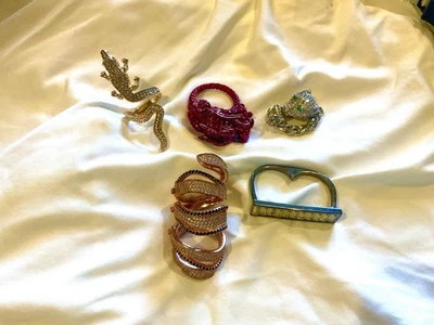 Lot 5 Rings Double Finger Hinge Knuckle Dragon Pink Gator Panther Silver Gold 8 - Image 1 of 4