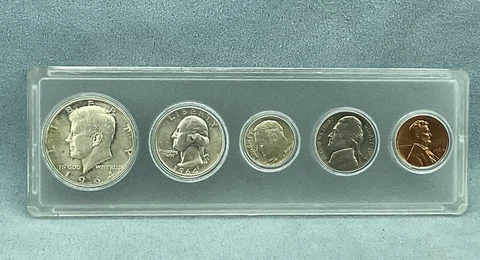 1964 US Mint Set, 3 - 90% Silver Coins, 5 coins Total In Plastic Holder toning Cover