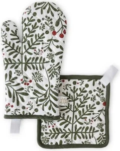 HEIRLOOMED Christmas HOLLYBERRY holly berry Oven Mitt Hot Pad Kitchen GIFT SET - Picture 1 of 4