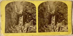 Stereoview, Flume Above The Boulder, Yellow Cardstock - Picture 1 of 4