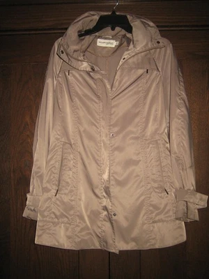 Hillary Radley Taupe 雨衣 — 第 1/4 张图片