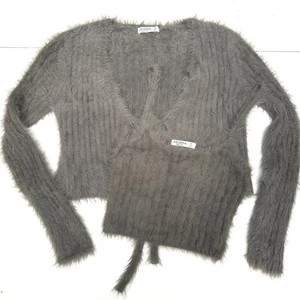 Women’s Arizona Jean Co Two Piece Fuzzy Gray Sweater Cropped Set Size Medium - Picture 1 of 8